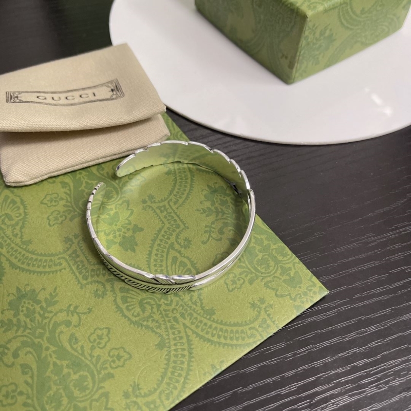 Gvc*1 bracelets